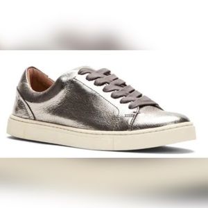 FRYE Ivy Low Lace Sneaker in Silver